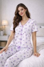 ⁦Soft Bloom Button-Up Pajama Set – Premium Comfort Two-Piece Nightwear⁩ - الصورة ⁦4⁩